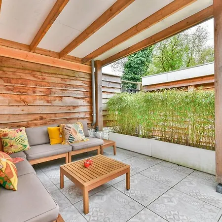 Apartamento Pats Garden With Mini Cinema, Projector