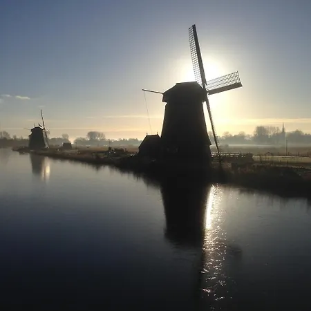 Pats Garden With Mini Cinema, Projector Apartamento