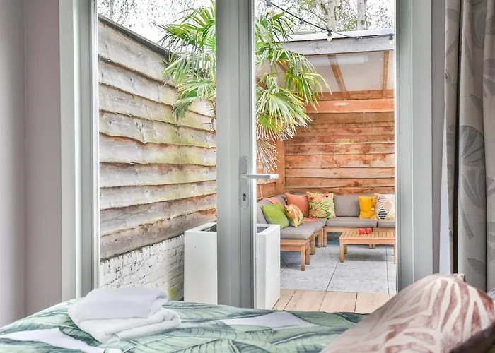 Pats Garden With Mini Cinema, Projector Appartement Alkmaar