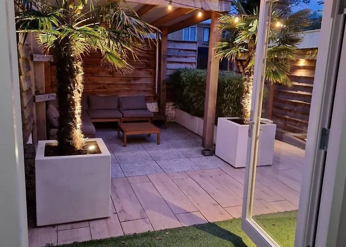 Appartement Pats Garden With Mini Cinema, Projector