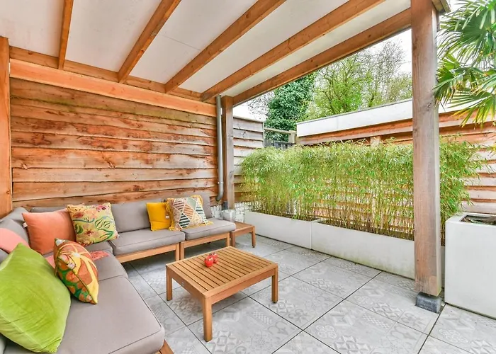 Appartement Pats Garden With Mini Cinema, Projector