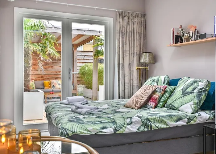 Appartement Pats Garden With Mini Cinema, Projector