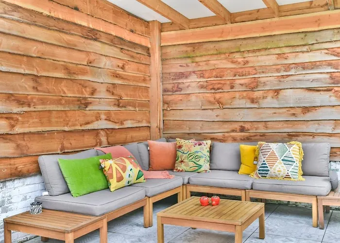 Appartement Pats Garden With Mini Cinema, Projector